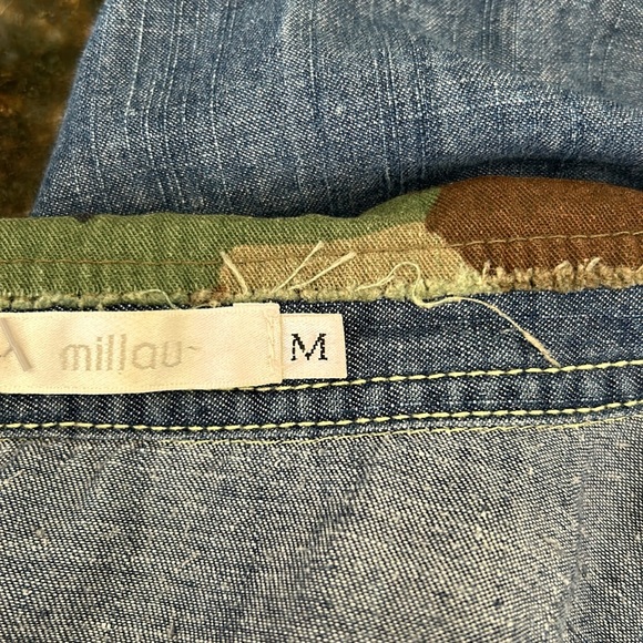 **5 MORE DAYS TO MAKE AN OFFER** Millau button down jean shirt - Picture 5 of 10